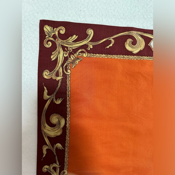 Willams Sonoma Home Set of 5 Silk & Cotton Placemats *one spot* - Picture 4 of 10